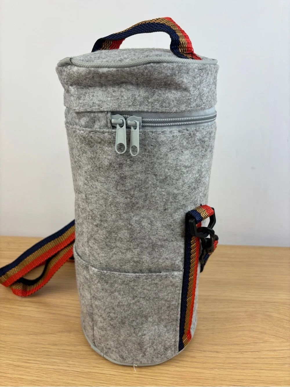 Insulated 3-Tier Stackable Bento Lunch Box with Gray Carry Case/Chopsticks